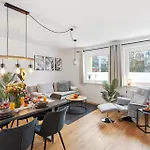 Apartamento Wohlfuehlapartment, Zentral, 200m Zur Uni, Parkplatz, Boxspringbetten, Massagesessel, Nespresso, Lan & Wifi