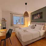 Apartamento Wohlfuehlapartment, Zentral, 200m Zur Uni, Parkplatz, Boxspringbetten, Massagesessel, Nespresso, Lan & Wifi *