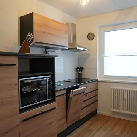 Wohlfuehlapartment, Parkplatz, Boxspringbetten, Massagesessel, Nespresso, 1gbit Lan & Wifi, Innenstadt
