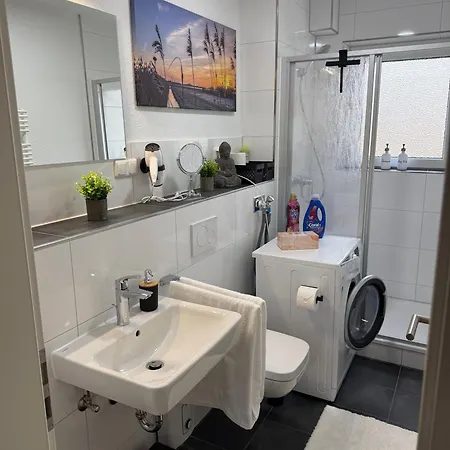 Appartement Wohlfuehlapartment, Parkplatz, Boxspringbetten, Massagesessel, Nespresso, 1gbit Lan & Wifi, Innenstadt *