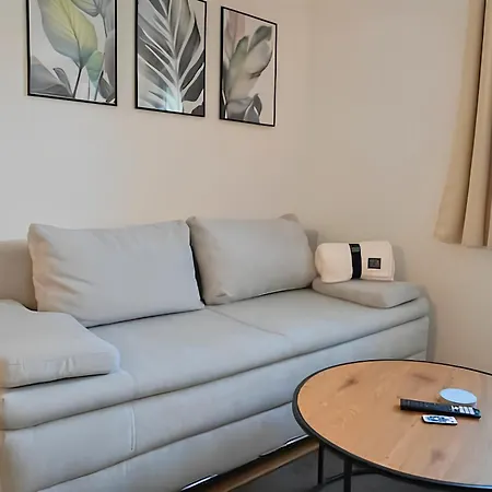 아파트 Wohlfuehlapartment, Parkplatz, Boxspringbetten, Massagesessel, Nespresso, 1gbit Lan & Wifi, Innenstadt