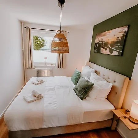 Appartement Wohlfuehlapartment, Parkplatz, Boxspringbetten, Massagesessel, Nespresso, 1gbit Lan & Wifi, Innenstadt Wolfsbourg