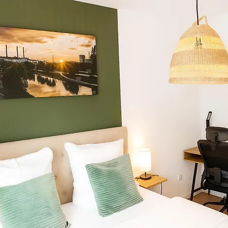 Wohlfuehlapartment, Zentral, 200M Zur Uni, Parkplatz, Boxspringbetten, Massagesessel, Nespresso, 1Gbit Lan & Wifi شقة