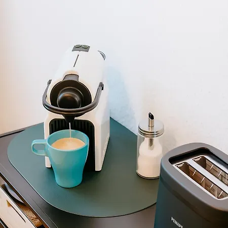 Apartment Wohlfuehlapartment, Parkplatz, Boxspringbetten, Massagesessel, Nespresso, 1gbit Lan & Wifi, Innenstadt *