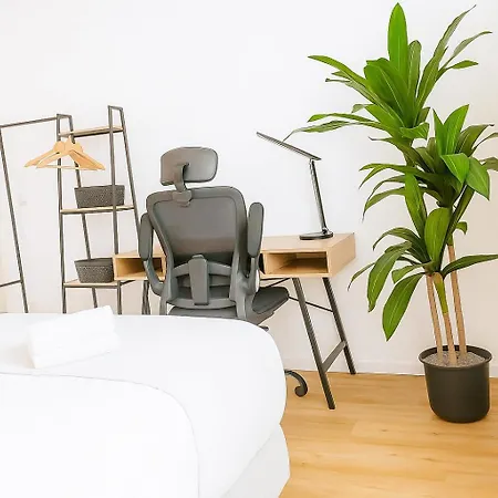 Wohlfuehlapartment, Parkplatz, Boxspringbetten, Massagesessel, Nespresso, 1gbit Lan & Wifi, Innenstadt 볼프스부르크