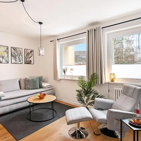 Wohlfuehlapartment, Zentral, 200M Zur Uni, Parkplatz, Boxspringbetten, Massagesessel, Nespresso, 1Gbit Lan & Wifi شقة ولفسبورج