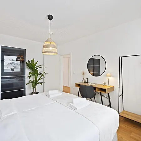 Wohlfuehlapartment, Zentral, 200M Zur Uni, Parkplatz, Boxspringbetten, Massagesessel, Nespresso, 1Gbit Lan & Wifi * ولفسبورج