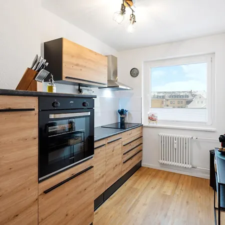 Lejlighed Wohlfuehlapartment, Zentral, 200m Zur Uni, Parkplatz, Boxspringbetten, Massagesessel, Nespresso, Lan & Wifi *