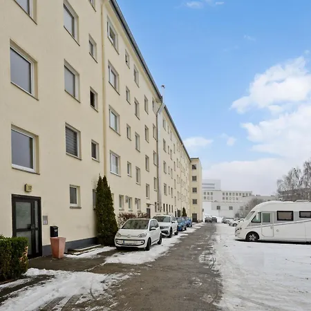 Wohlfuehlapartment, Zentral, 200m Zur Uni, Parkplatz, Boxspringbetten, Massagesessel, Nespresso, Lan & Wifi Apartmán