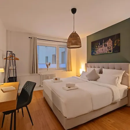Lejlighed Wohlfuehlapartment, Zentral, 200m Zur Uni, Parkplatz, Boxspringbetten, Massagesessel, Nespresso, Lan & Wifi *