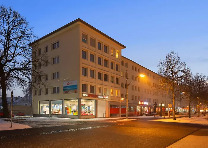 Wohlfuehlapartment, Zentral, 200m Zur Uni, Parkplatz, Boxspringbetten, Massagesessel, Nespresso, 1gbit Lan & Wifi *