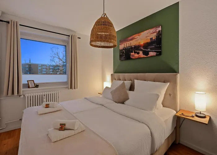 Apartment Wohlfühlapartment, Parkplatz, Boxspringbetten, Massagesessel, Nespresso, 1gbit Lan&wifi, Innenstadt *