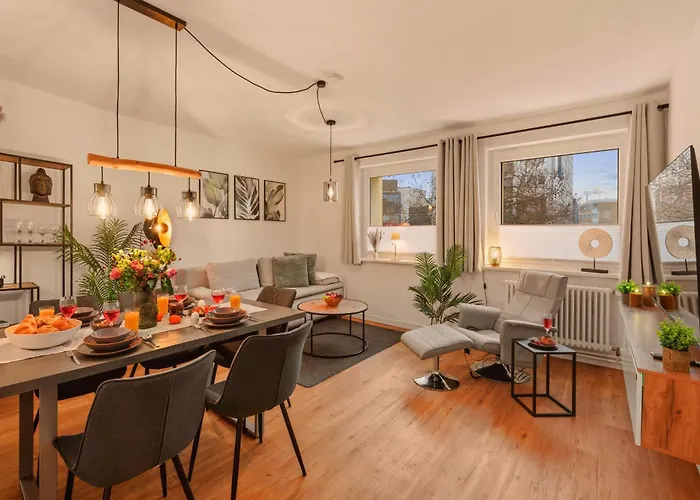 Apartman Wohlfuehlapartment, Zentral, 200m Zur Uni, Parkplatz, Boxspringbetten, Massagesessel, Nespresso, 1gbit Lan & Wifi *