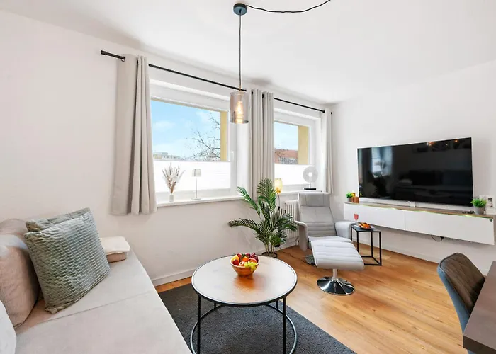 Wohlfuehlapartment, Zentral, 200m Zur Uni, Parkplatz, Boxspringbetten, Massagesessel, Nespresso, 1gbit Lan & Wifi *