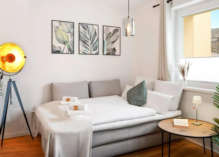 Wohlfühlapartment, Parkplatz, Boxspringbetten, Massagesessel, Nespresso, 1gbit Lan&wifi, Innenstadt Wolfsburg
