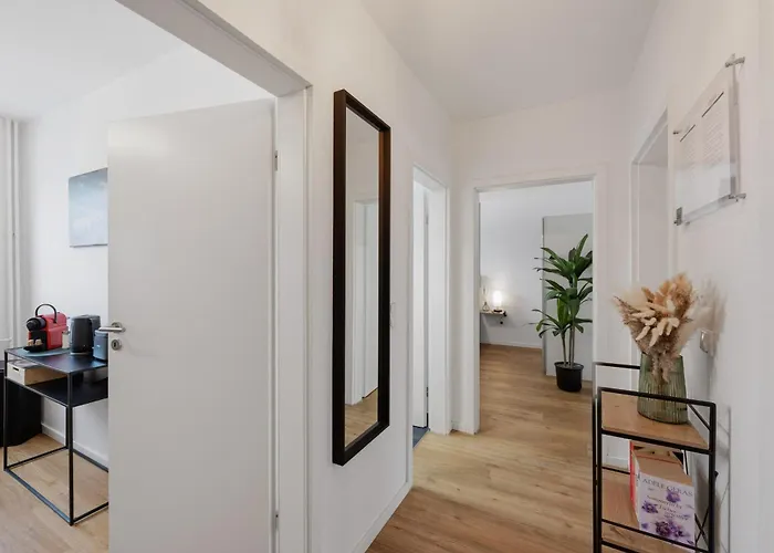 Wohlfuehlapartment, Zentral, 200m Zur Uni, Parkplatz, Boxspringbetten, Massagesessel, Nespresso, 1gbit Lan & Wifi